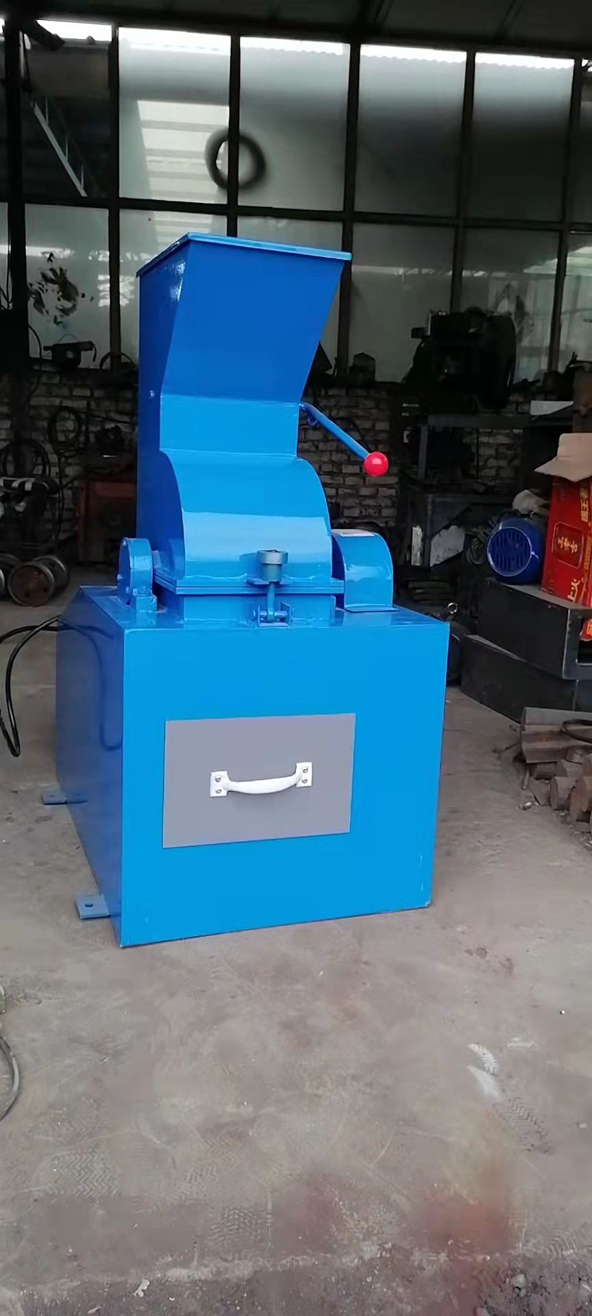 中創(chuàng)密封錘式破碎機的使用方法